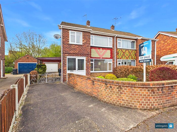 3 Bedroom Semi Detached House For Sale In Ashburnham Gardens, Doncaster, South Yorkshire, DN5