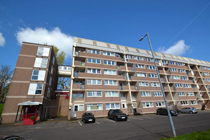 3 Bedroom Flat To Rent In Hillpark Drive, Hillpark, G43