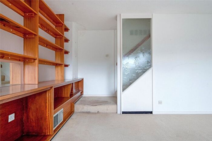 4 Bedroom Terraced House For Sale In Ashford Court, Elmsleigh Avenue, Stoneygate, Leicester, LE2