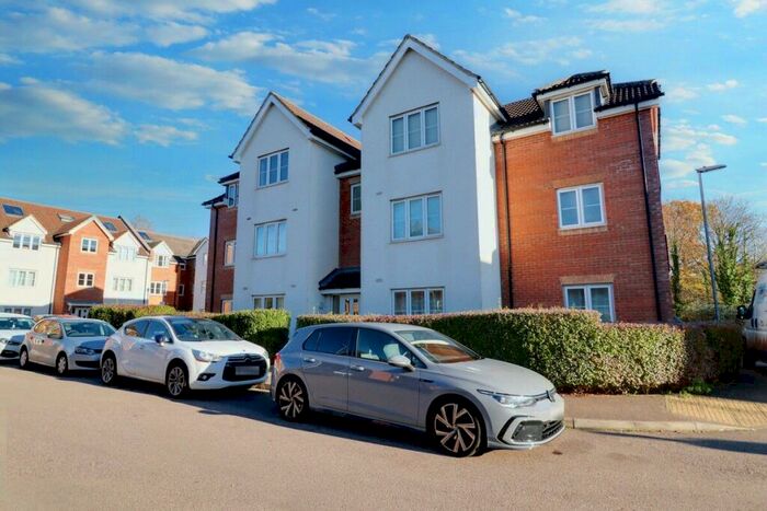 2 Bedroom Flat To Rent In Gregory Gardens, The Arbours, Northampton, NN3