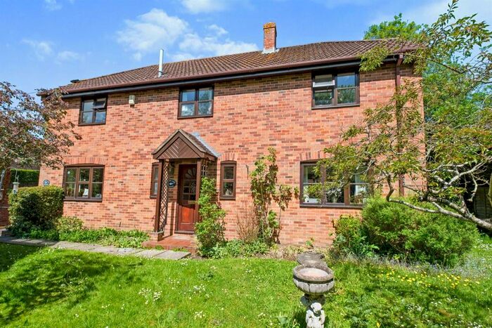 4 Bedroom Detached House For Sale In Kennel Row, Netheravon, Salisbury, SP4