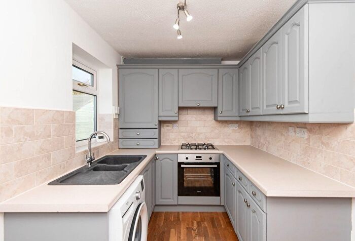 2 Bedroom End Of Terrace House To Rent In Somersby Avenue, Walton, S42
