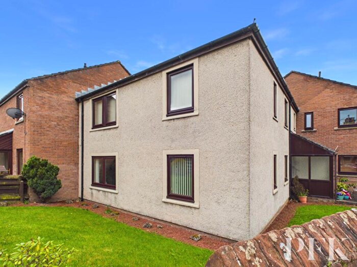 2 Bedroom Flat For Sale In Carleton Drive, Penrith, CA11