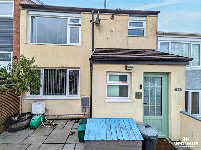 3 Bedroom Terraced House For Sale In Bron Y Dre, Tregynwr, Carmarthen, SA31