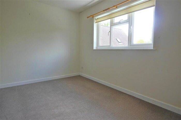 2 Bedroom Semi-Detached House For Sale In Flemming Avenue, Chalgrove, OX44