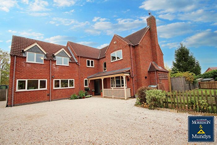 5 Bedroom Detached House For Sale In Bradleys Lane, Hoveringham, NG14