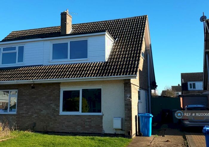 3 Bedroom Semi-Detached House To Rent In St. Josephs Close, Kettering, NN15