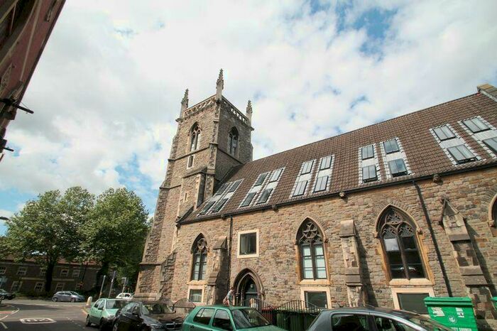 4 Bedroom Flat To Rent In **Student Property** The Nave, Braggs Lane, St Judes, BS2