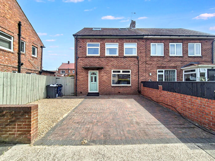 3 Bedroom Semi-Detached House For Sale In Railway Street, Hebburn, Tyne And Wear, NE31