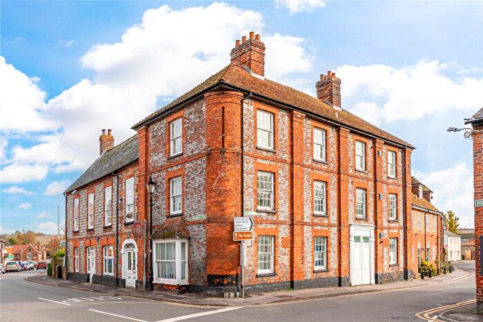 2 Bedroom Apartment To Rent In Lion Mews, Newbury Street, Lambourn, Hungerford, RG17