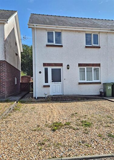 3 Bedroom Semi-Detached House For Sale In Y Ddol Fach, Penrhyncoch, SY23