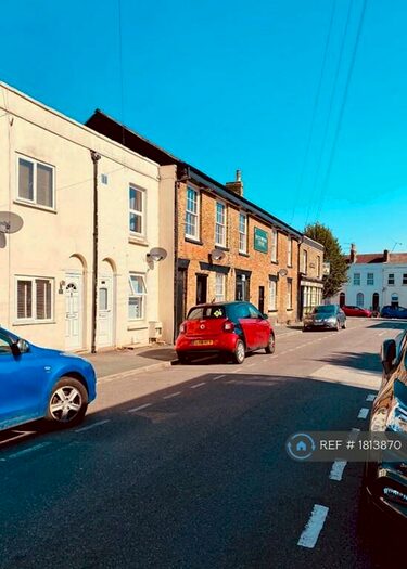 2 Bedroom Terraced House To Rent In Fox Street, Gillingham, ME7