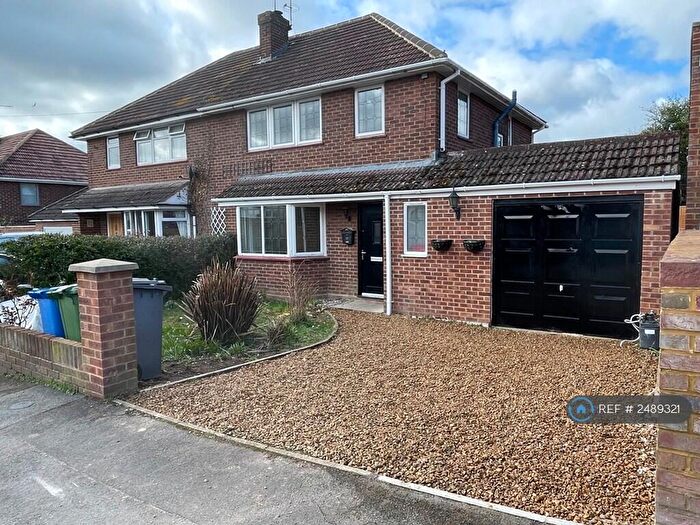 3 Bedroom Semi-Detached House To Rent In Burnt Oak, Cookham, Maidenhead, SL6