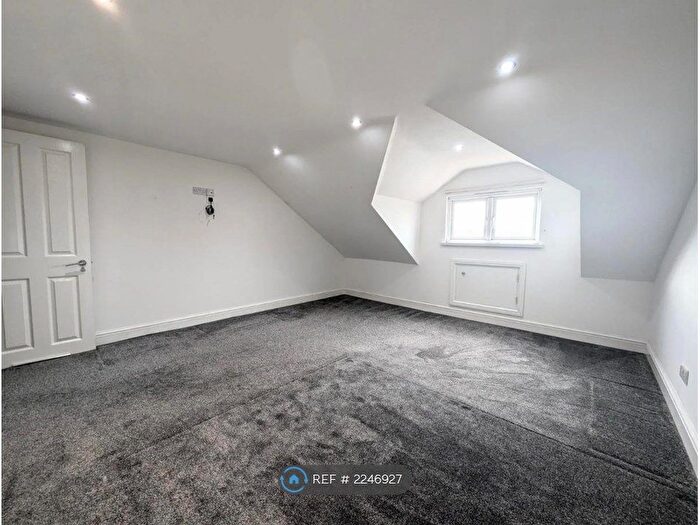 5 Bedroom Terraced House To Rent In Montgomerie Road, Southsea, PO5