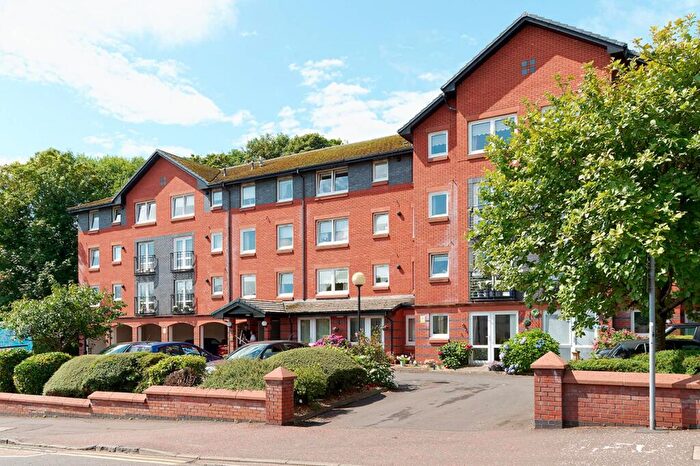 1 Bedroom Flat For Sale In Dean Court, Kilmarnock, KA3