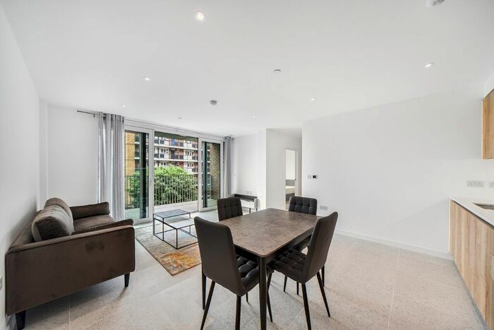 2 Bedroom Flat To Rent In Sidney Street, London, E1