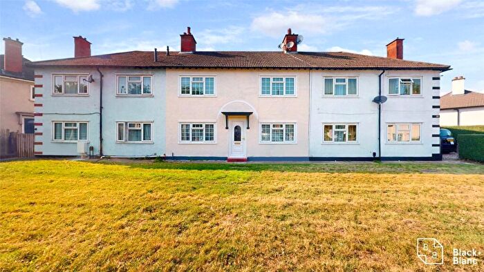 3 Bedroom Terraced House To Rent In Long Lane, Croydon, CR0