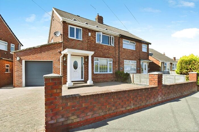 4 Bedroom Semi-Detached House For Sale In Dawnay Road, Hull, HU11