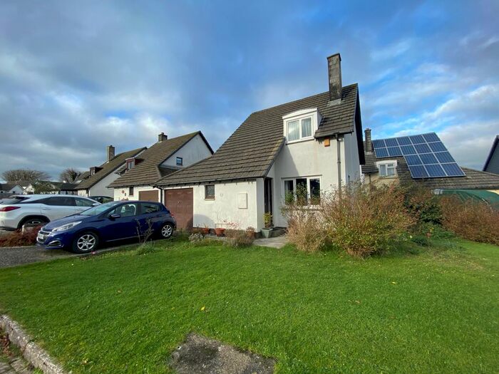 3 Bedroom Detached House For Sale In Ford Crescent, Bradworthy, Holsworthy, EX22