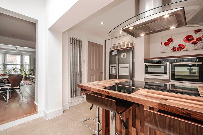 4 Bedroom Terraced House To Rent In Duke Street, Windsor, SL4