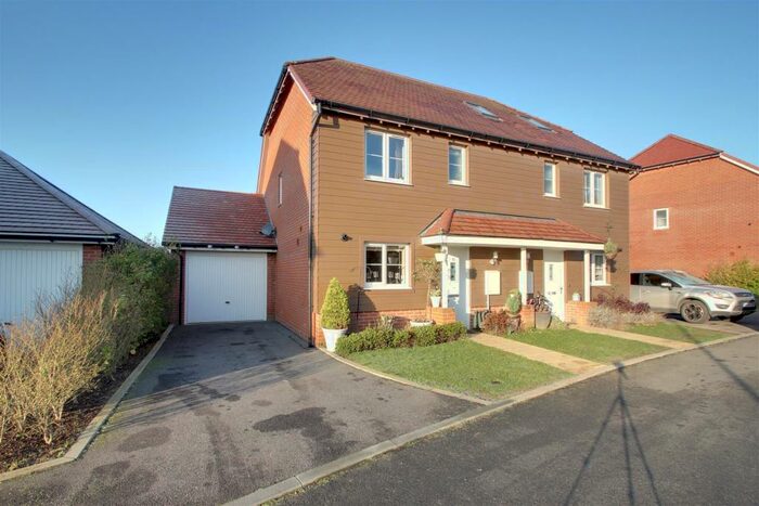 3 Bedroom Semi-Detached House For Sale In Borrer Drive, Henfield, BN5