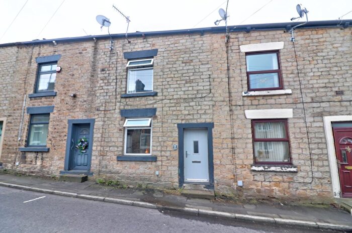 3 Bedroom Terraced House For Sale In Staley Road, Ashton-under-lyne, OL5