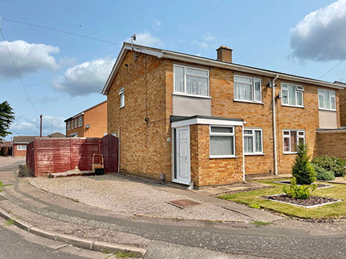 3 Bedroom Semi-Detached House For Sale In Fishermans Drive, March, PE15