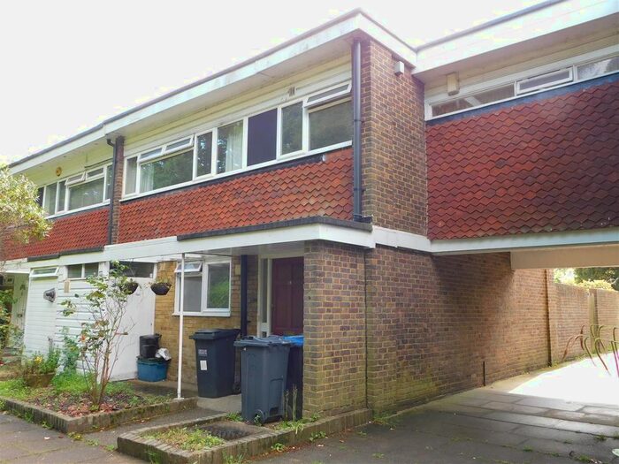 4 Bedroom Property To Rent In Park Hill Rise, Croydon, CR0