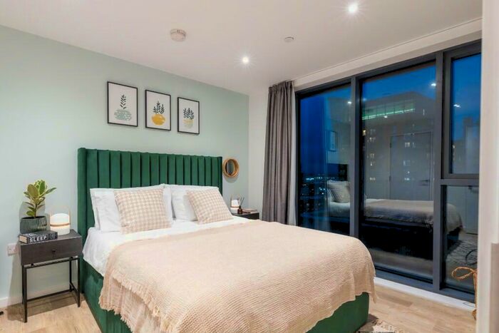 2 Bedroom Flat To Rent In Flat, Swan Street House, Swan Street, Manchester, Greater Manchester, M4