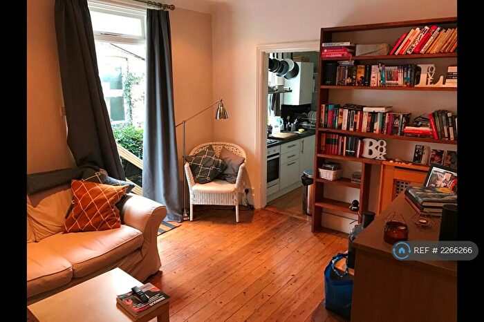 2 Bedroom Flat To Rent In Heysham Road, London, N15