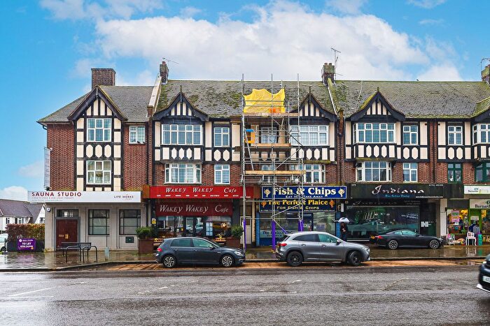 2 Bedroom Flat For Sale In London Road, Leigh-On-Sea, SS9