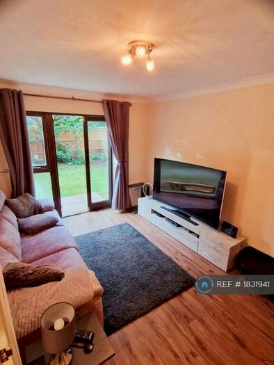 1 Bedroom Flat To Rent In Lower Manor Road, Milford, Godalming, GU8