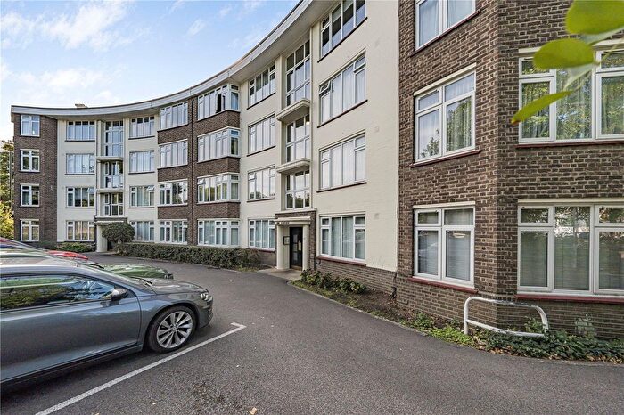2 Bedroom Flat For Sale In The Grove, Twickenham, TW1