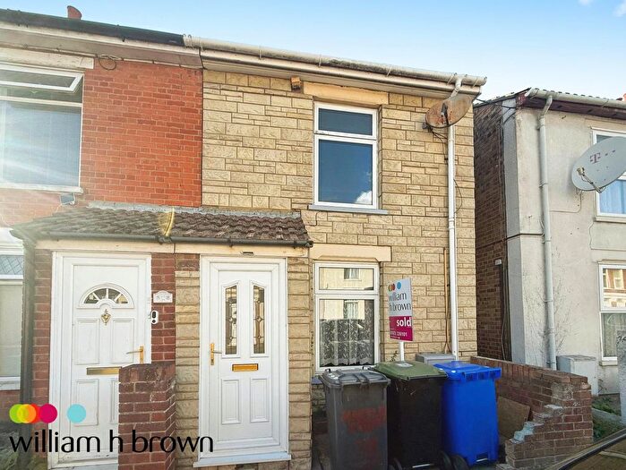 3 Bedroom Semi-Detached House To Rent In Hartley Street, Ipswich, IP2