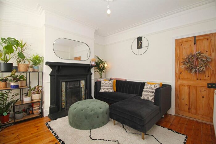 2 Bedroom Terraced House To Rent In Heathcoat Street, Loughborough, LE11