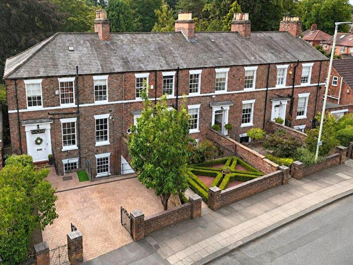 4 Bedroom Town House For Sale In Coniscliffe Road, Darlington, DL3