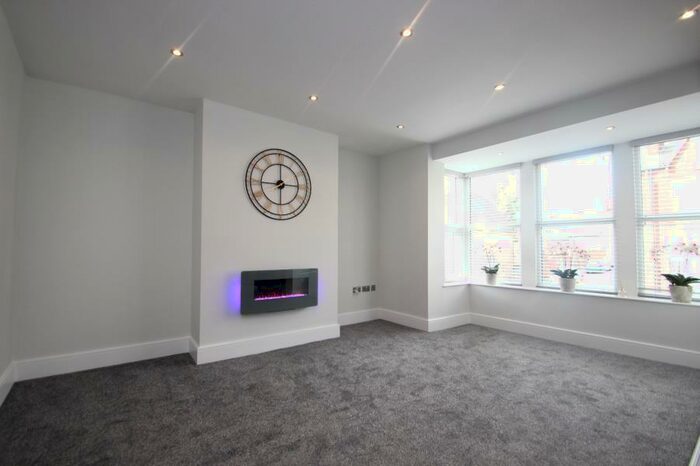 3 Bedroom Duplex To Rent In Roundhay Crescent, Leeds, LS8