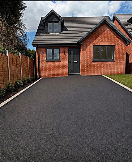 3 Bedroom Bungalow For Sale In A Corngreaves Road, Cradley Heath, B64