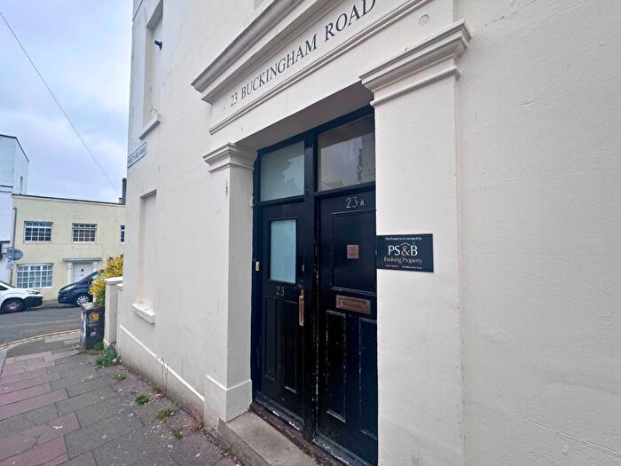 1 Bedroom Apartment To Rent In Buckingham Road, BN1