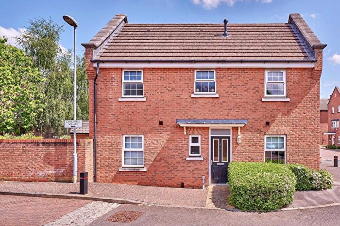 3 Bedroom Semi-Detached House For Sale In Curo Park, Frogmore, St. Albans, Hertfordshire, AL2