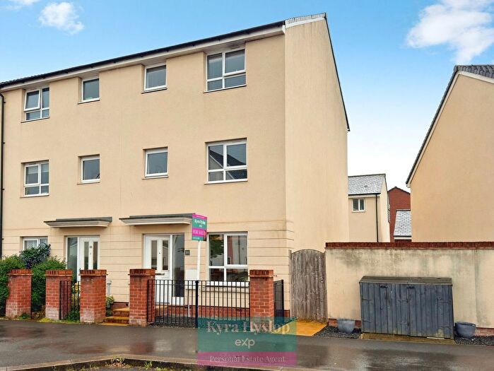 3 Bedroom Semi Detached House For Sale In Tillhouse Road, Cranbrook, Exeter, EX5