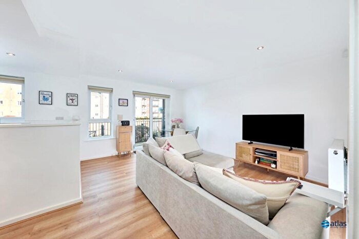 2 Bedroom Flat For Sale In Ellerman Road, Brunswick Dock, L3