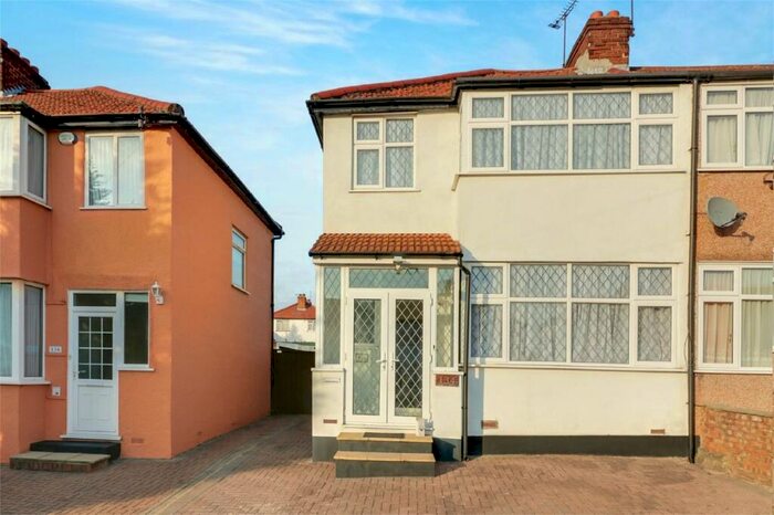 4 Bedroom Semi-Detached House To Rent In Reynolds Drive, Edgware, HA8
