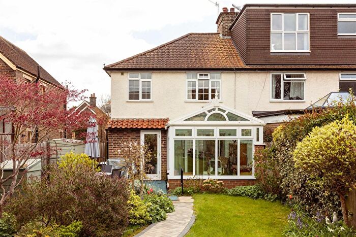 3 Bedroom Semi Detached House For Sale In Evesham Road North, Reigate, RH2