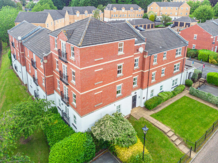 1 Bedroom Flat For Sale In Oldfield Court, Leeds, LS7