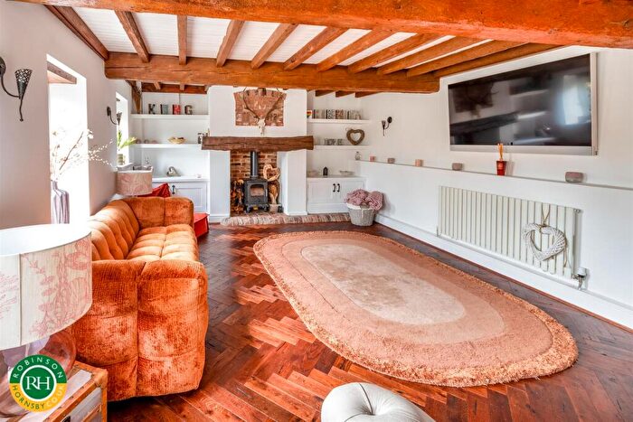 4 Bedroom Detached House For Sale In Main Street, Harworth, Doncaster, DN11