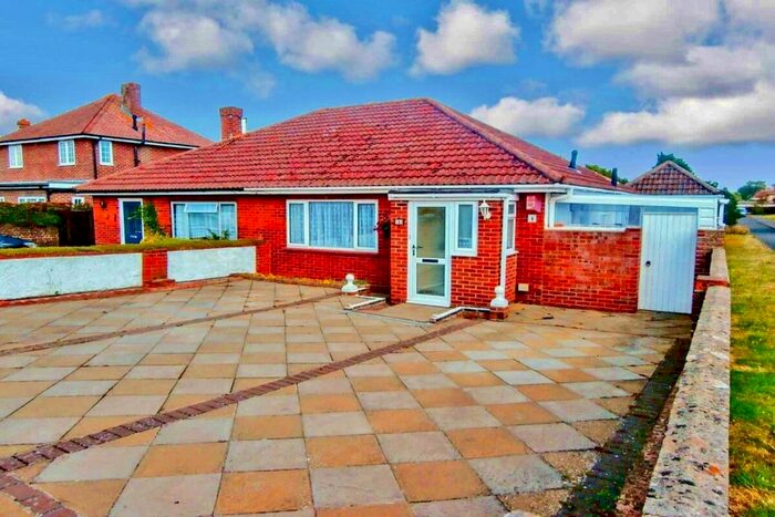 2 Bedroom Bungalow To Rent In Merrion Avenue, Bognor Regis PO22