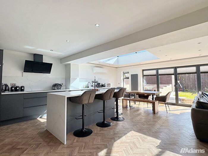 4 Bedroom Detached House For Sale In Chadwick Lane, Farnworth, Widnes, WA8