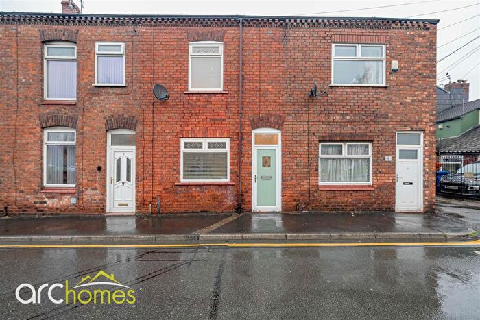 2 Bedroom Terraced House For Sale In Lovers Lane, Atherton, Manchester, M46