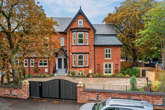 5 Bedroom House For Sale In Lapwing Lane, West Didsbury, M20